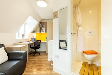 1 bed studio, Lower North Street, City Centre, Exeter, EX43EU - Image 4